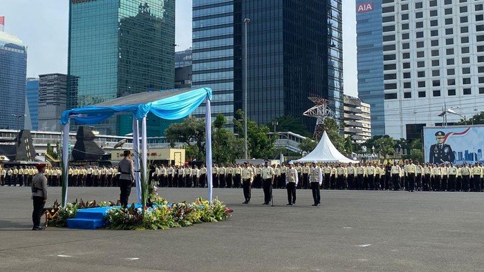 Kapolda Metro Pimpin Apel Satpam, Ajak Jaga Jakarta Jelang Natal-Tahun Baru