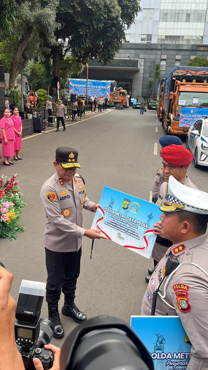 Peduli Sumatera Polda Metro Jaya Kirim Bantuan Kemanusiaan ke Aceh, Sumut, dan Sumbar